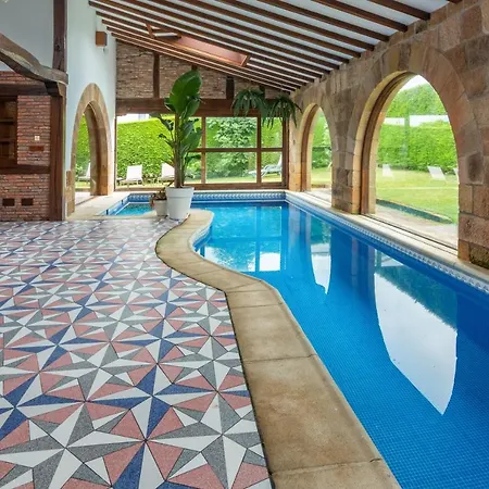 Luxury Esmeralda Villa