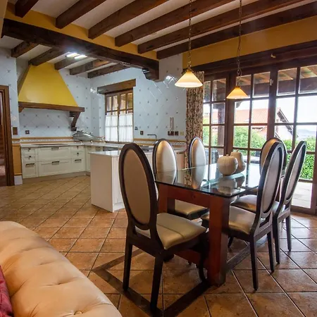 Villa Luxury Esmeralda *