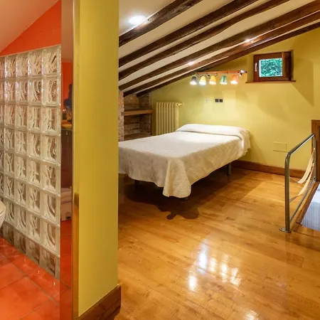 Luxury Esmeralda