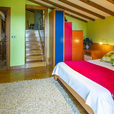 Luxury Esmeralda Villa *
