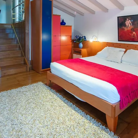 Luxury Esmeralda