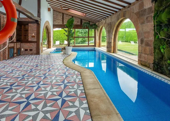 Luxury Esmeralda Vila