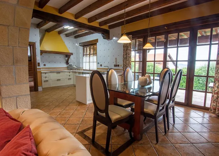 Willa Luxury Esmeralda *